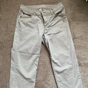 Khaki Bermuda